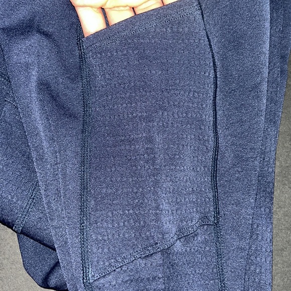 LIKE NEW High-Waisted SculptKnit Pocket Legging - Picture 7 of 11